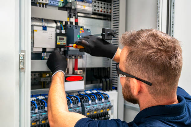 Best Affordable Electrician  in Maplewood, MO